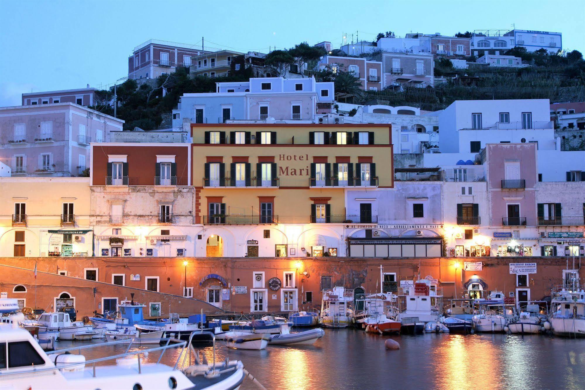 Locanda Mari Ponza Exterior photo